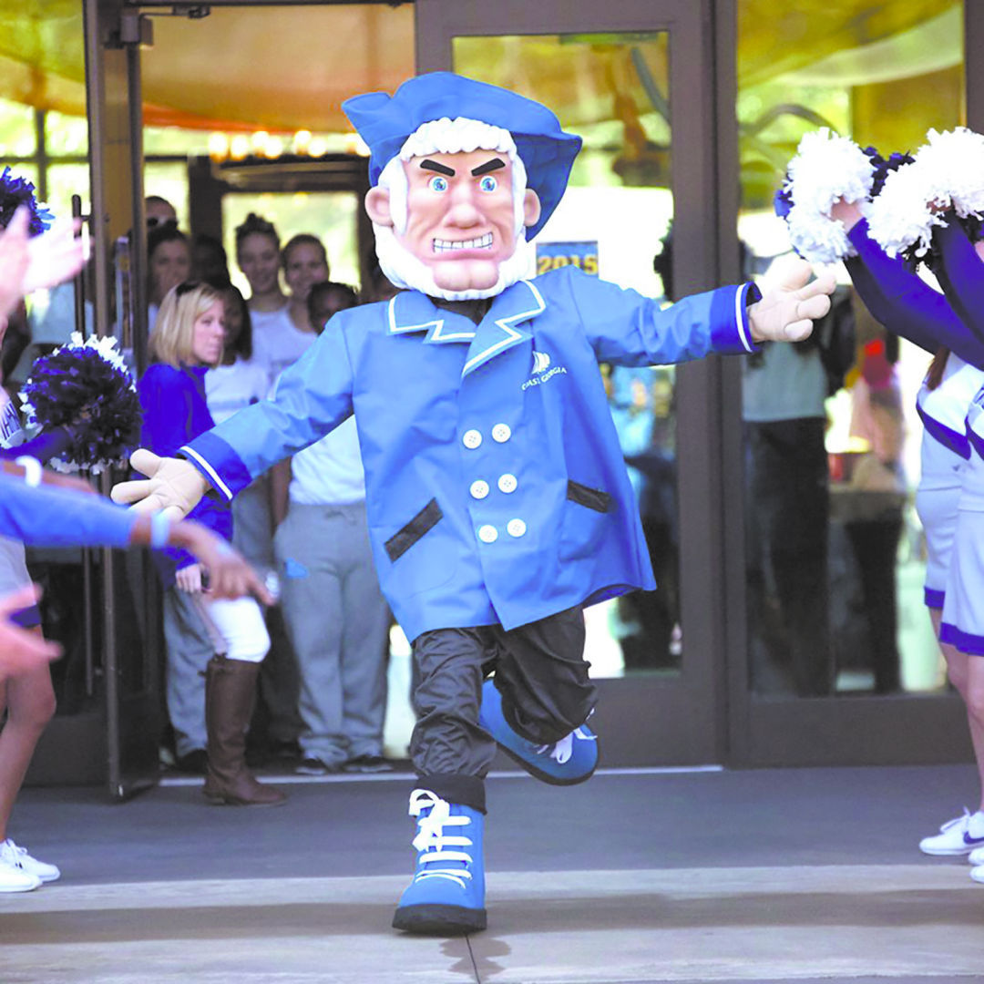 Official mascot revealed at Coastal Georgia homecoming